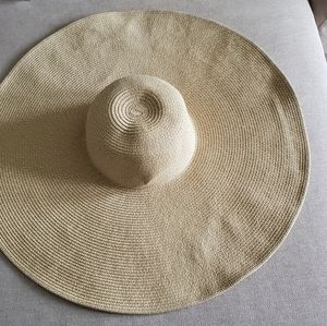 Women's oversized wide brim hat